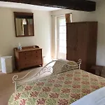 לינה וארוחת בוקר D'hotes Belle Vallee 4*