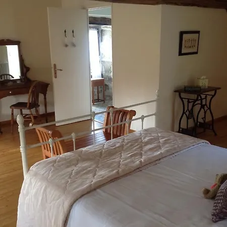 D'hotes Belle Vallee Bed & Breakfast 4*