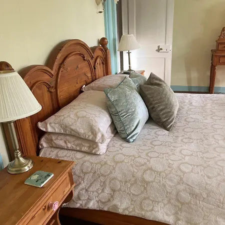 D'hotes Belle Vallee Bed & Breakfast 2*