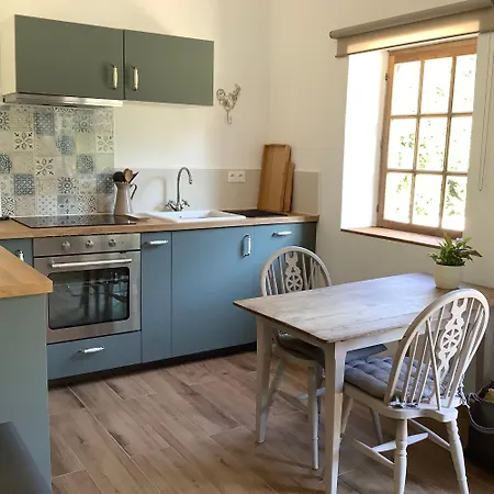 D'hotes Belle Vallee Bed & Breakfast 2*