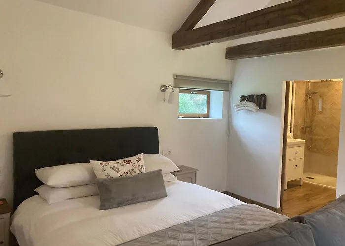 D'hotes Belle Vallee Bed & Breakfast 4*