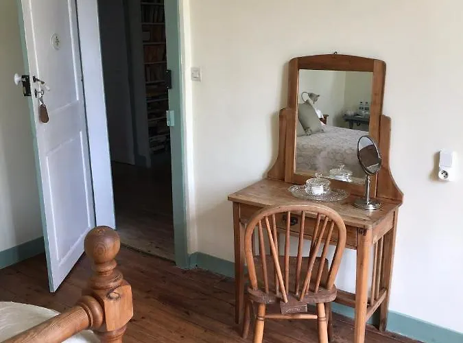 D'hotes Belle Vallee Bed & Breakfast 4*